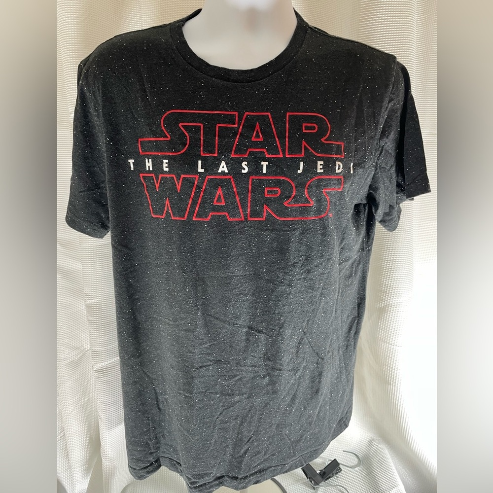 Star wars the last Jedi black and red